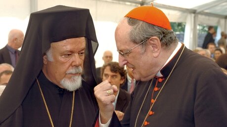 Kardinal Joachim  Meisner (r.) und Metropolit Augoustinos, 2004 / © KNA (KNA)
