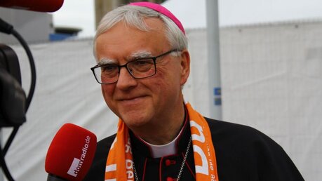 Erzbischof Dr. Heiner Koch im domradio.de-Gespräch / © Melanie Trimborn (DR)