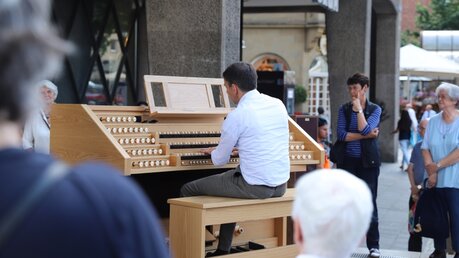 Orgelspiel am Dom mit Ansgar Wallenhorst / © Lea Brüggemann (DR)