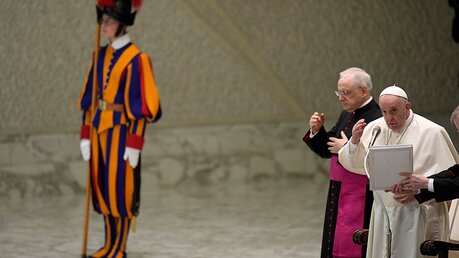 Papst Franziskus bei Generalaudienz am 10. November 2021 / © Alessandra Tarantino (dpa)