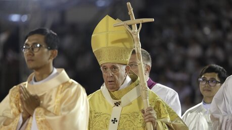 Papst Franziskus während der Messe im Nationalstadion / © Gregorio Borgia (dpa)