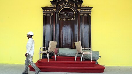 Sitzplatz für Franziskus in Havanna  / © Alejandro Ernesto (dpa)