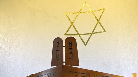 Thoraschrein in der jüdischen Synagoge in Bonn (KNA)
