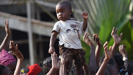 Beim Papstbesuch in der Zentralafrikanischen Republik / © Daniel Dal Zennaro (dpa)