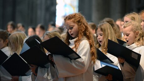 Zum Repertoire des Mädchenchores gehören Kompositionen aus fünf Jahrhunderten. / © Beatrice Tomasetti (DR)