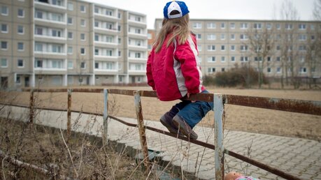 2,8 Millionen arme Kinder in Deutschland (dpa)