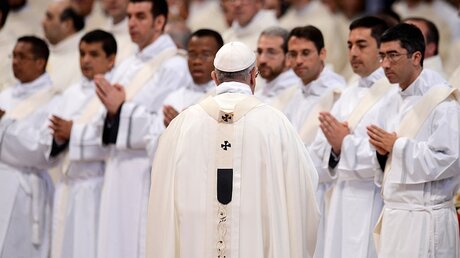 Priesterweihe mit Papst Franziskus (KNA)