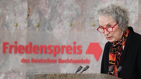 Margaret Atwood erhält Friedenspreis / © Arne Dedert (dpa)