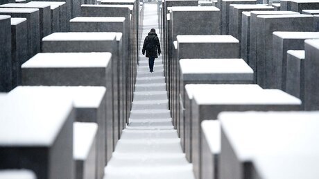 Holocaust-Mahnmal in Berlin / © Maurizio Gambarini (dpa)