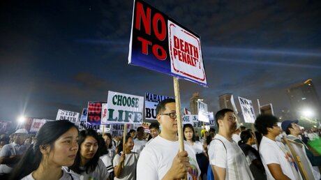 Kirchenproteste auf den Philippinen gegen Todesstrafe / © Bullit Marquez (dpa)