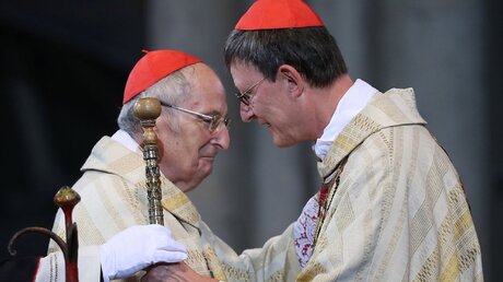 2014: Amtsübergabe in Köln: Kardinal Meisner und Kardinal Woelki (dpa)