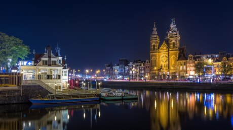 Auch St. Nikolaus in Amsterdam sieht an Heiligabend keine Gemeinde / © Nikiforov Alexander (shutterstock)