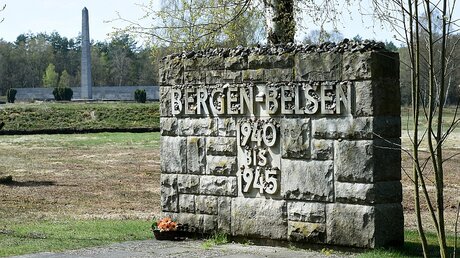 KZ-Gedenkstätte Bergen-Belsen / © Holger Hollemann (dpa)