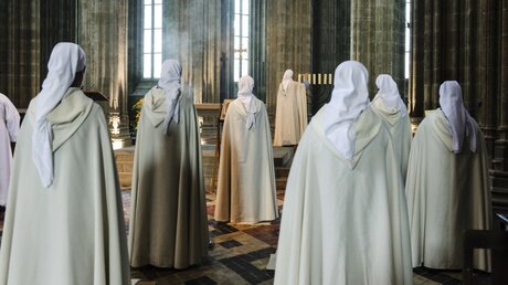 Betende Ordensfrauen / © Jean-Matthieu Gautier (KNA)