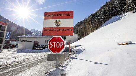 Österreich will weniger Flüchtlinge ins Land lassen / © Jan Hetfleisch (dpa)