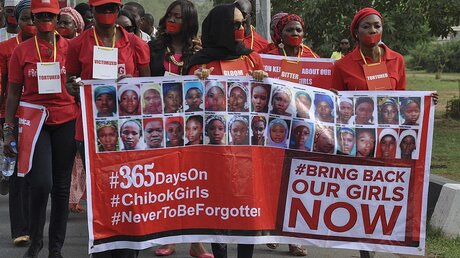 Nigeria ein Jahr nach der Entführung (dpa)