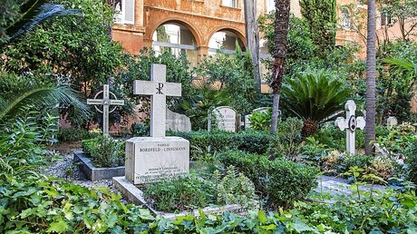 Gräber auf dem Campo Santo Teutonico im Vatikan / ©  Stefano Dal Pozzolo (KNA)