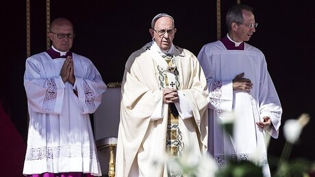 Papst Franziskus während der Heiligsprechungs-Zeremonie / © Angelo Carconi (dpa)