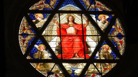 Christusfenster im Basler Münster / © Harald Oppitz (KNA)