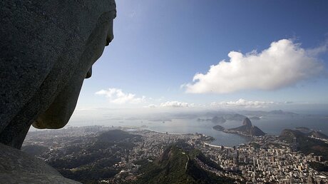 Christusstatue in Rio / © Marcelo Sayao (dpa)