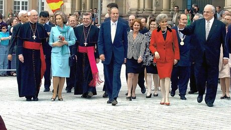 Helmut Kohl mit dem ehemaligen spanischen Königspaar in Speyer / © N.N. (Bistum Speyer)