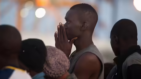 Vertriebene und Migranten in Westafrika besonders gef&auml;hrdet / &copy;  Jesus Merida (dpa)