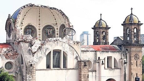 Eingestürzte Kirche in Mexiko / © El Universal (dpa)