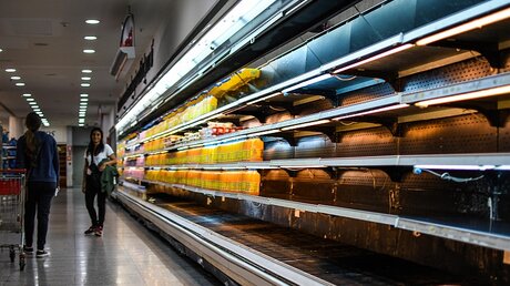 Fast leere Supermärkte in Venezuela / © Román Camacho / Sopa Images (dpa)
