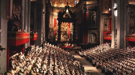 Feierliche Eröffnung des Zweiten Vatikanischen Konzils am 11. Oktober 1962 / © Ernst Herb (KNA)