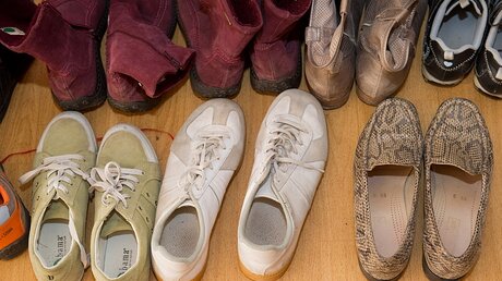 Schuh-Spenden für Flüchtlinge / © Stefan Sauer (dpa)