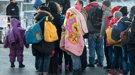 Flüchtlinge auf dem Weg nach Deutschland / © Armin Weigel (dpa)