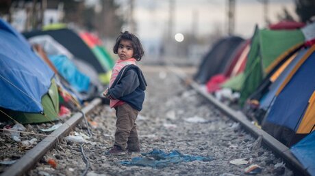 Flüchtlingskind / © Kay Nietfeld (dpa)