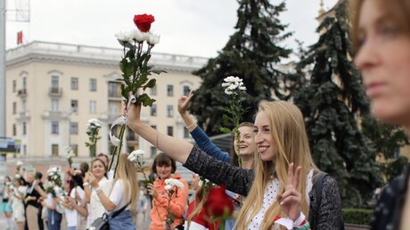 Friedlicher Protest in Belarus / © Sergei Grits (dpa)