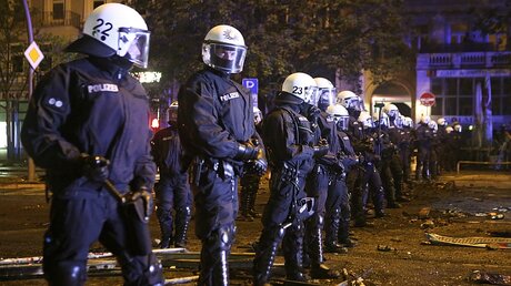 Polizisten am Rande des G20-Gipfels / © Bodo Marks (dpa)