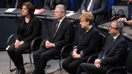 Gedenkstunde im Bundestag / © Bernd von Jutrczenka (dpa)