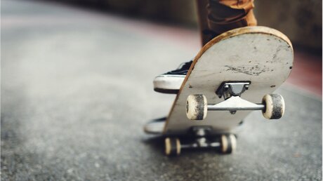 Glaube auf dem Skateboard: Sportliche Wiederbelebung einer Gemeinde? / © Rawpixel.com (shutterstock)