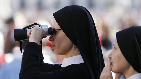 Ordensfrauen im Vatikan / © Paul Haring (KNA)