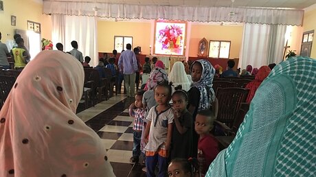 Gottesdienst in der Kapelle der Flüchtlinge aus Eritrea in Khartum / © N.N. (KiN)