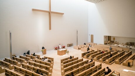 Gottesdienst in der Propsteikirche in Leipzig / © Dominik Wolf (KNA)