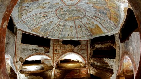 Grabkammer der "Introductio" (Einführung) in den restaurierten Domitilla-Katakomben / © Romano Siciliani (KNA)