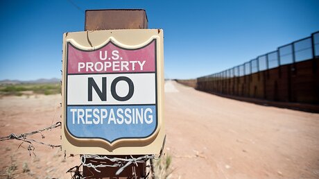Grenze zwischen den USA und Mexiko: Hier soll eine Mauer gebaut werden. / © Will Seberger (dpa)