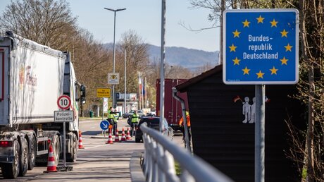 Grenzkontrollen / © Philipp von Ditfurth (dpa)