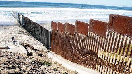 Grenzzaun zwischen den USA und Mexiko  / © Alejandro Zepeda (dpa)