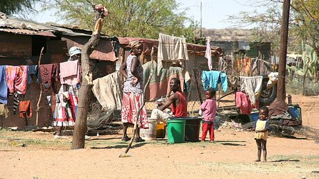 Dorfbewohner in Namibia / © Marc Engelhardt (epd)