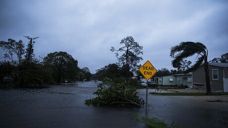 Überflutete Straßen in Bonita Springs, Florida / © Nicole Raucheisen (dpa)