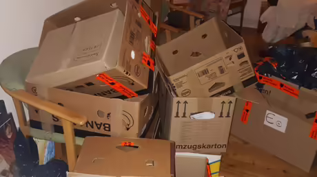 &Uuml;berall Kisten / &copy; Sr. Emmanuela Kohlhaas (privat)