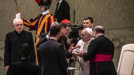  Rainer Maria Kardinal Woelki und Papst Franziskus / © Stefano Dal Pozzolo/Romano Siciliani (KNA)