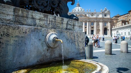 Trinkwasserbrunnen im Vatikan / © Stefano Dal Pozzolo/Romano Siciliani (KNA)