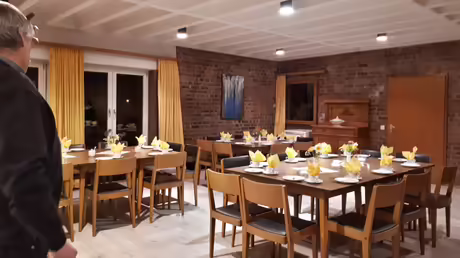 Gedeckte Tische / &copy; Sr. Emmanuela (privat)