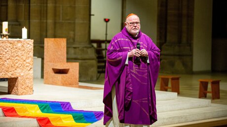 Kardinal Reinhard Marx spricht während eines Gottesdienstes zum 20-jährigen Bestehen von Queer-Gottesdiensten / © Robert Kiderle (KNA)